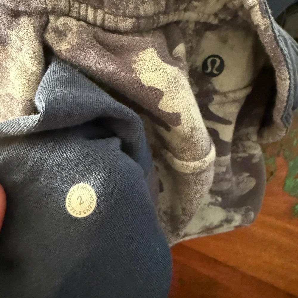 Lululemon Fleece‎ Heritage Camo Wash WP Blue Multi Loungeful High-Rise 7